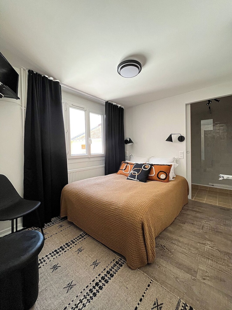 Basic Double Room