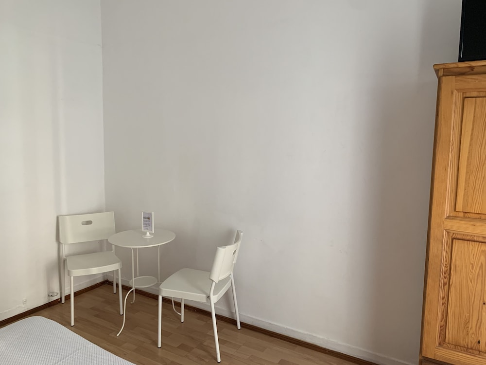 Twin Room photo 2