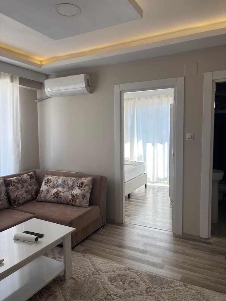 House (3 Bedrooms) photo 1