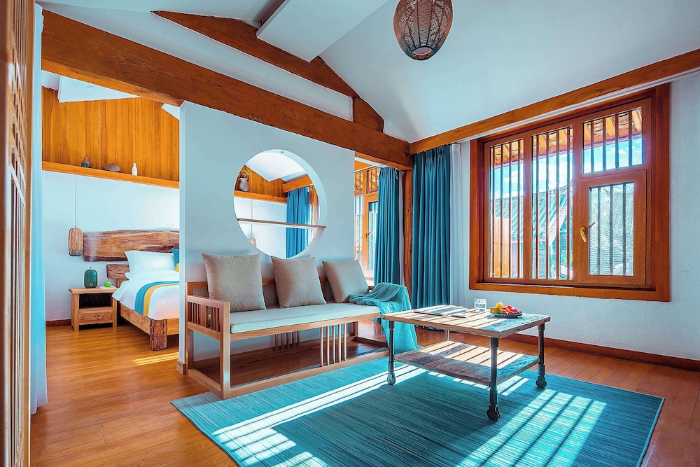 Honeymoon Double Room, Hill View