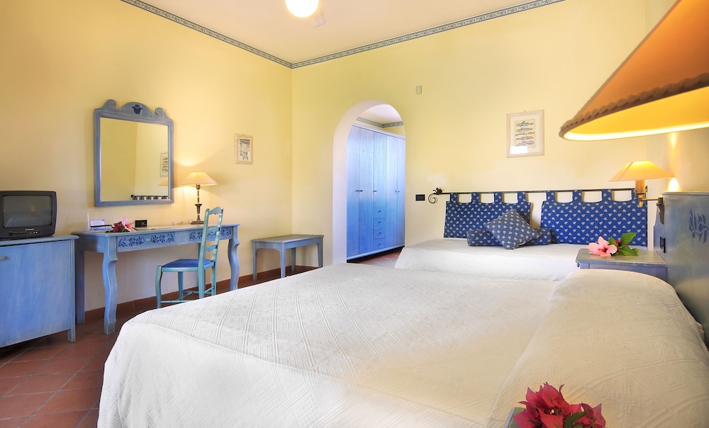 Classic Quadruple Room
