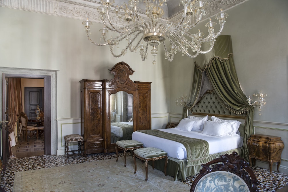 Executive Suite, Canal View photo 3