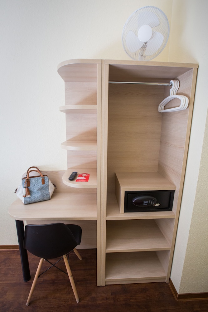 Double Room - Photo 2