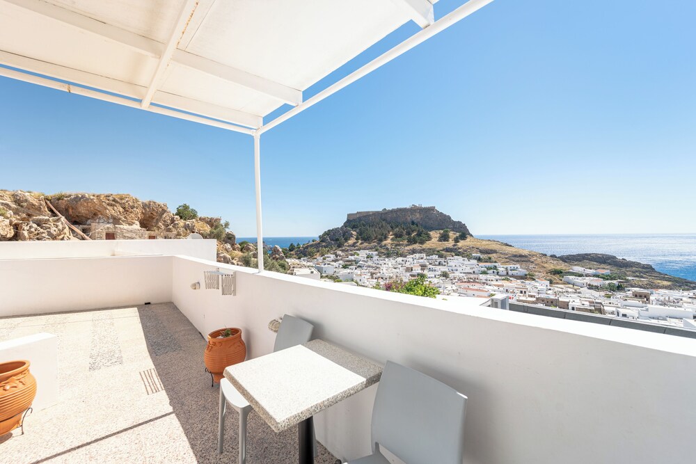 One - Bedroom Lindos Suites