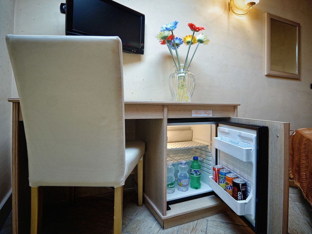 Luxury Double Room, 1 Bedroom, Non Smoking, City View photo 2