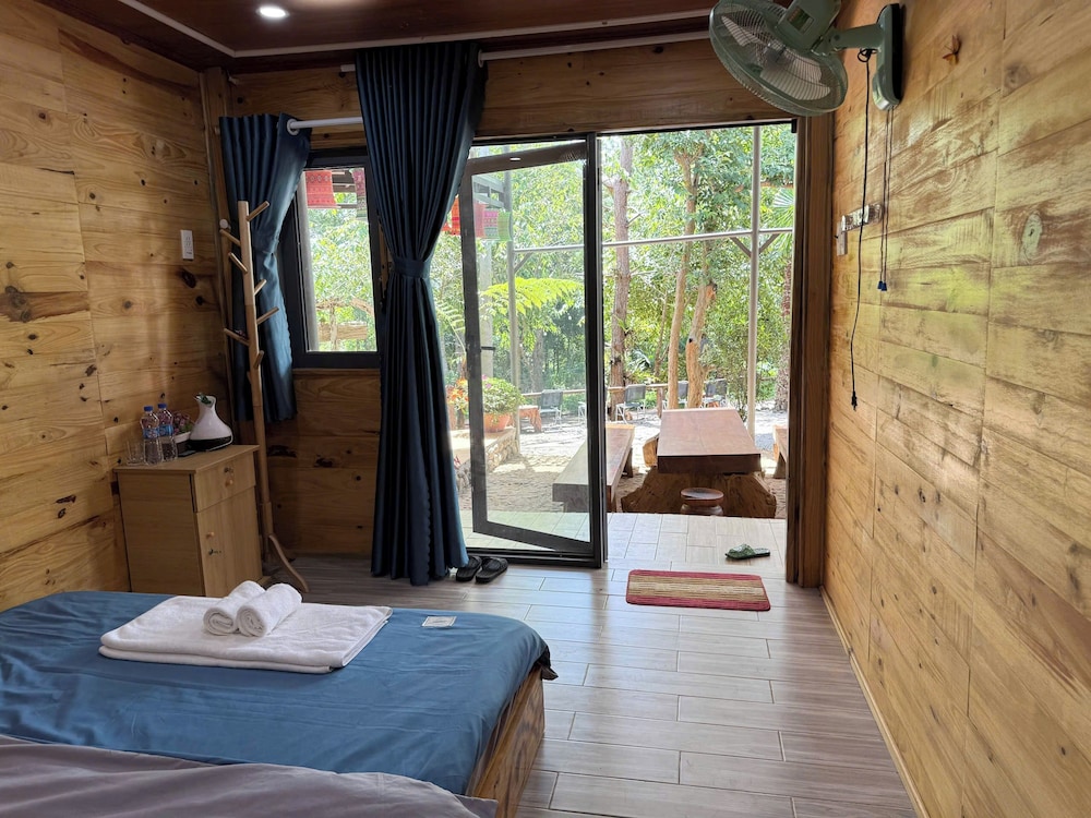 Double Room Single Use, Courtyard View photo 3