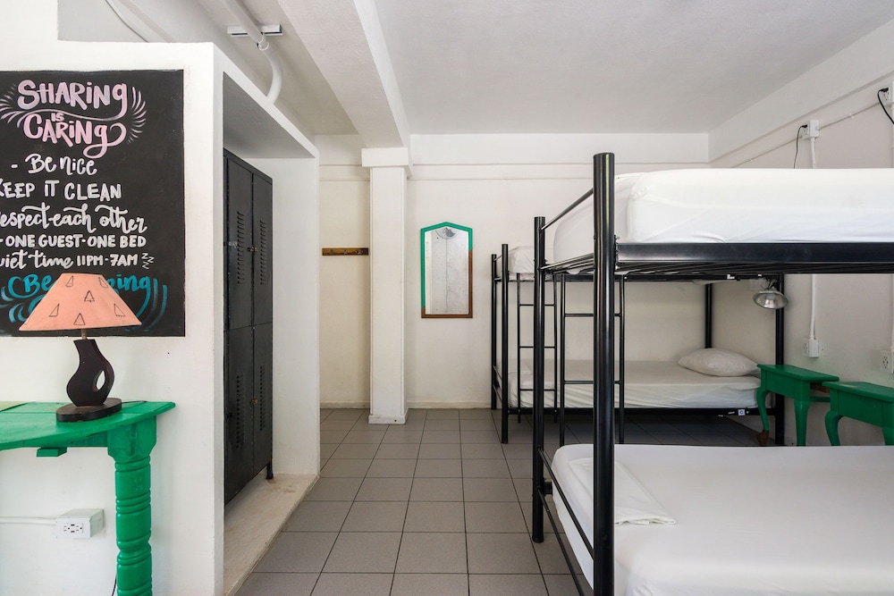 Bett im 6-Bett-Schlafsaal-Zimmer