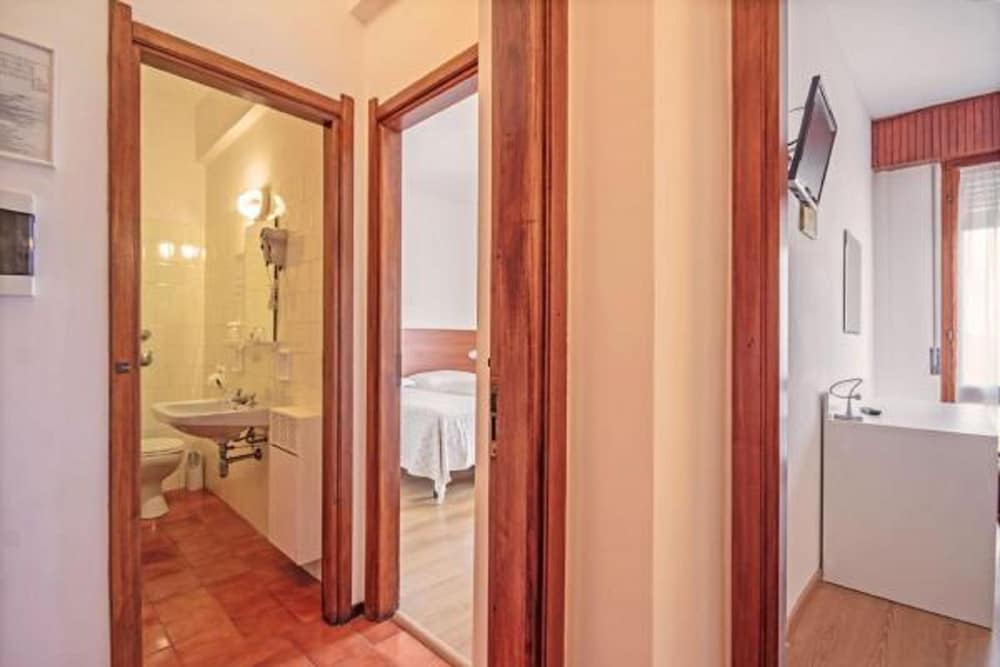Family Quadruple Room, 2 Bedrooms