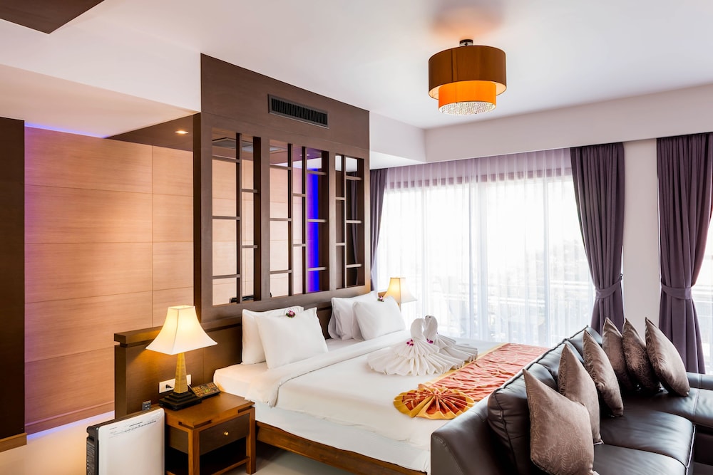 Nipa Grand Suite Room - Photo 2