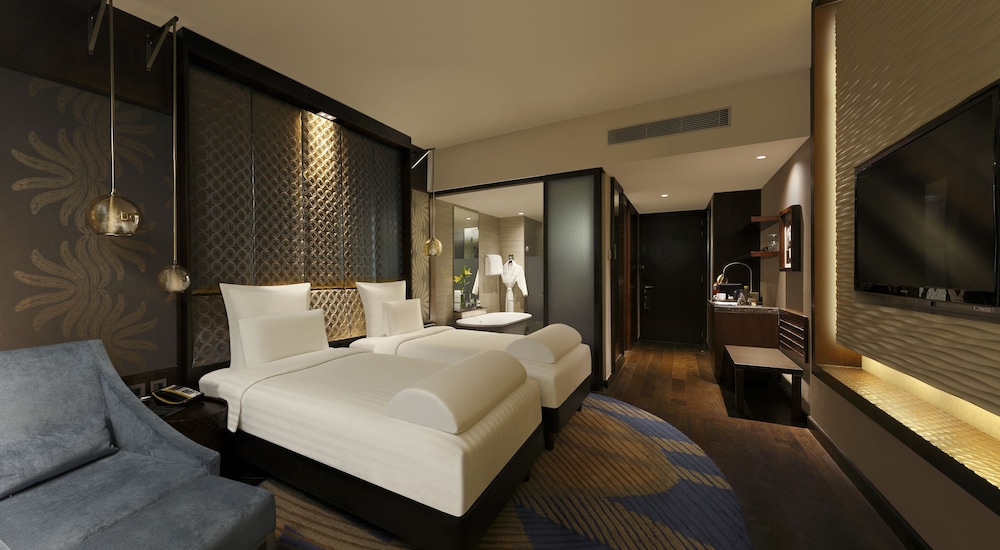 Executive Twin Room, 2 Twin Beds (City side)