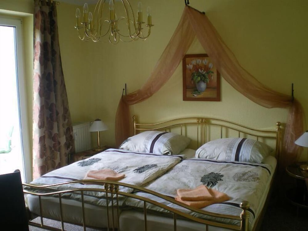 Double Room, Shared Bathroom photo 1