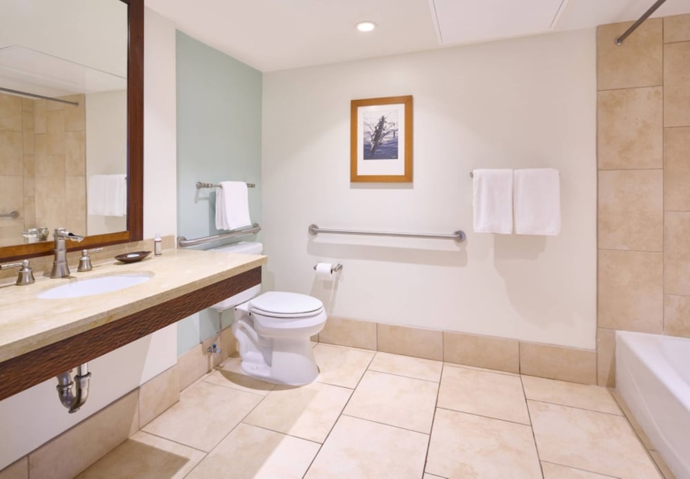 Suite, Oceanfront (Lanai, ADA)