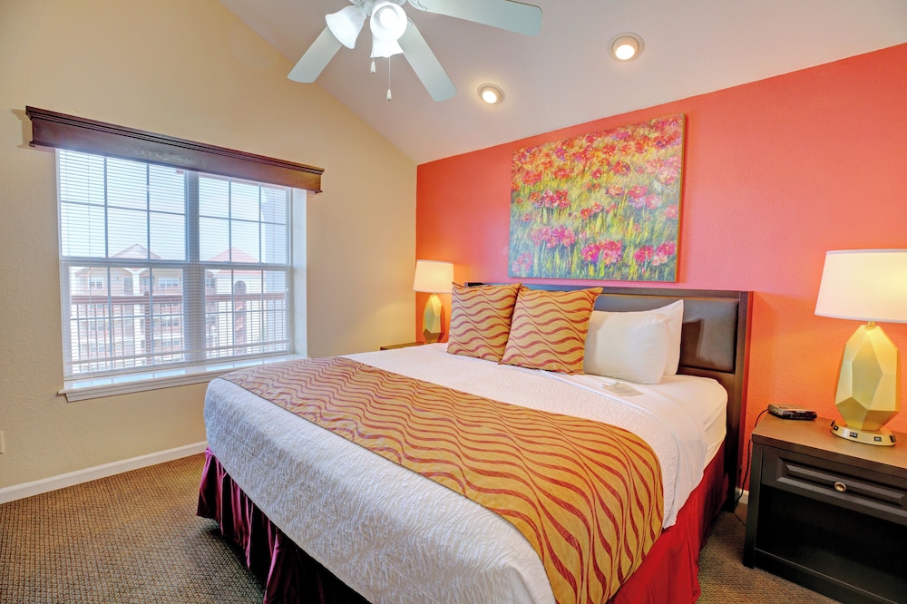 Deluxe Penthouse, 2 Bedrooms, Balcony photo 2