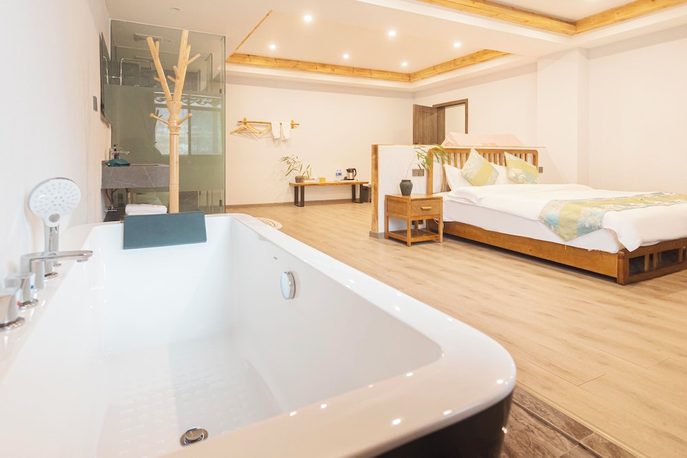 Family Studio Suite