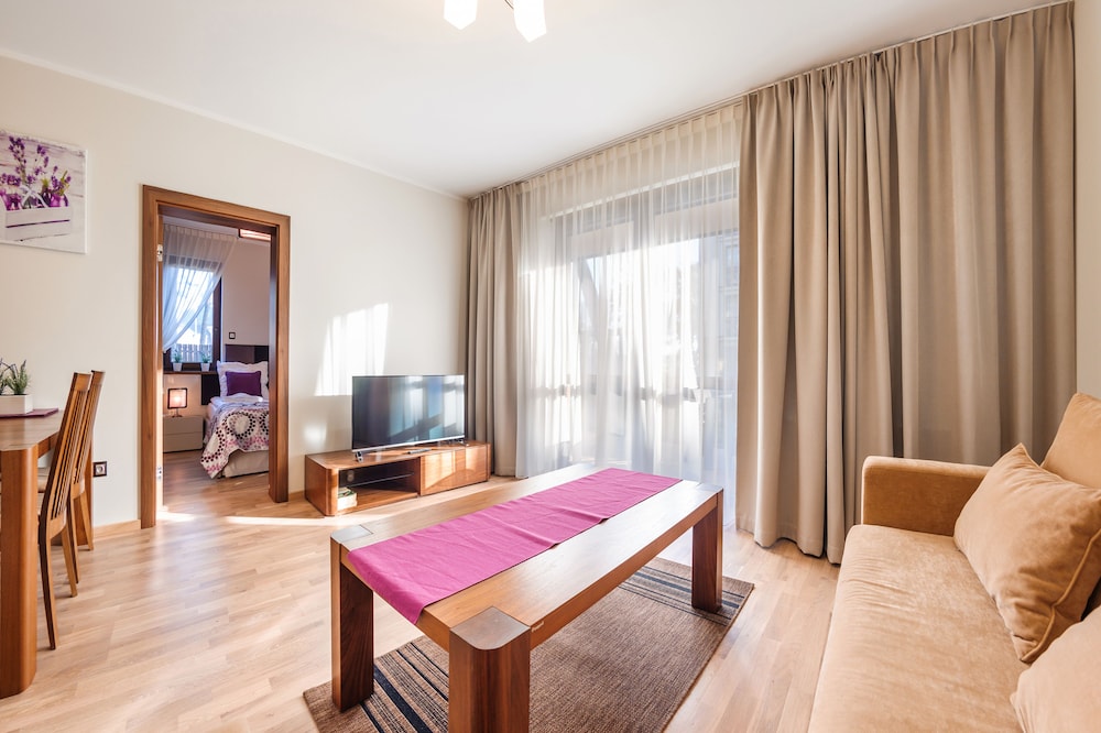 Apartment (3, Orla Bialego 7)