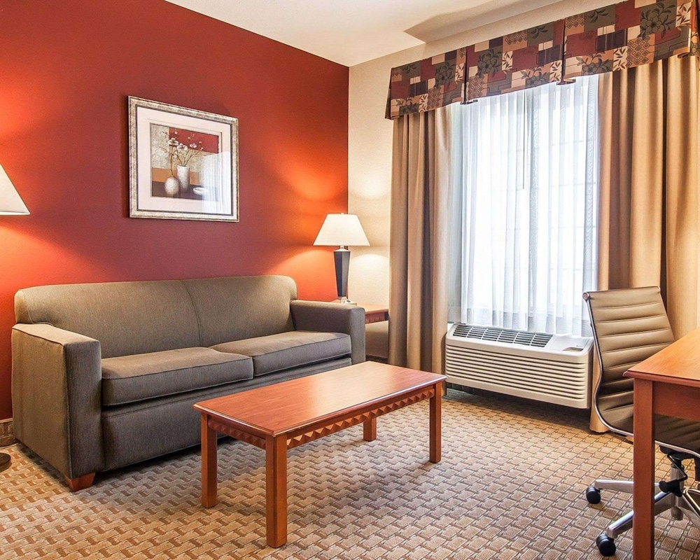 Suite, 2 Queen Beds, Non Smoking, Kitchen