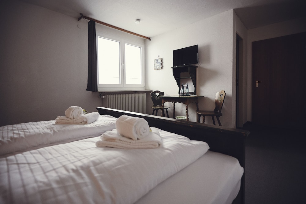 Standard Double Room, 1 Queen Bed photo 2