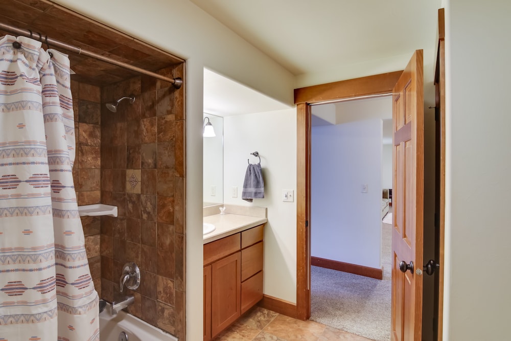 House (Multiple Bedrooms) photo 3