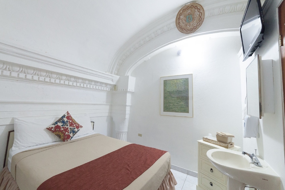 Standard Room photo 2