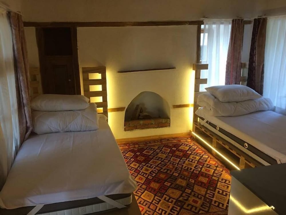 Classic Twin Room, 2 Twin Beds, Garden View photo 2