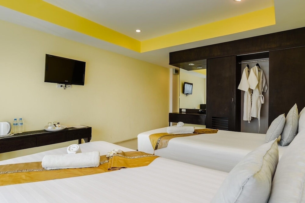 Deluxe Twin Room - Photo 4