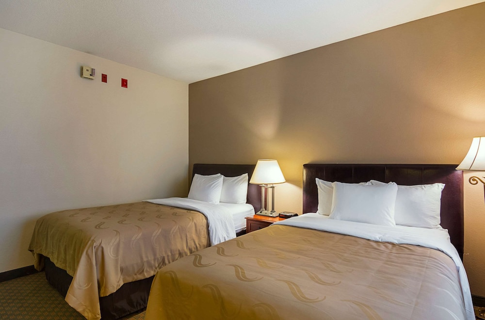 Standard Room, 2 Double Beds, Non Smoking - Photo 2
