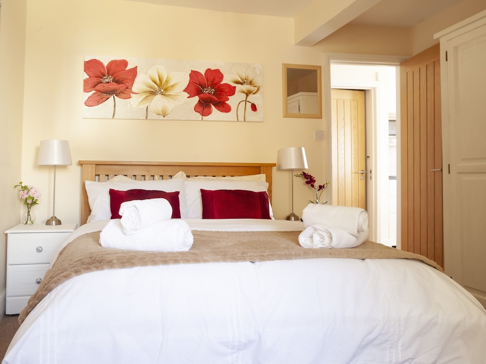 Luxury Apartment, Private Bathroom (Garden Apartment)