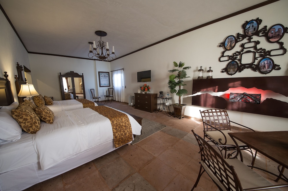 Comfort Quadruple Room, 1 Bedroom, Accessible, Courtyard View