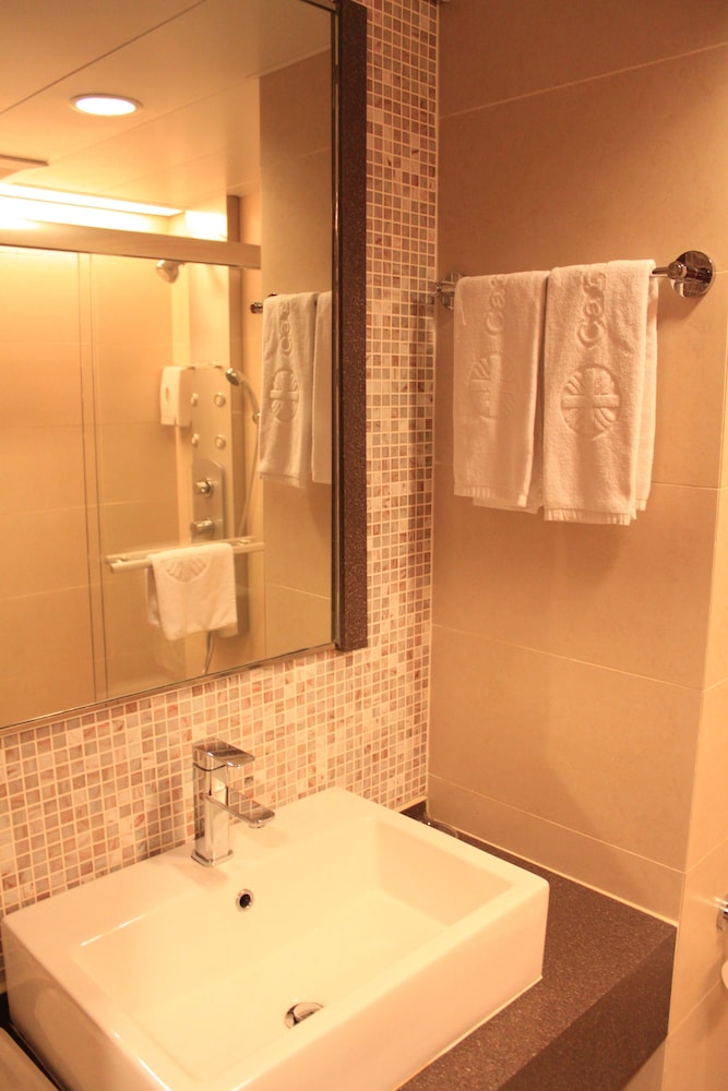 Standard Twin Room photo 3