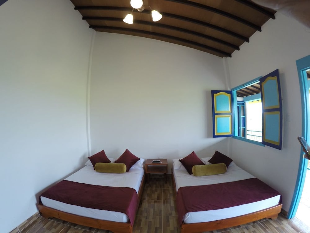 Twin Room, 2 Double Beds photo 1