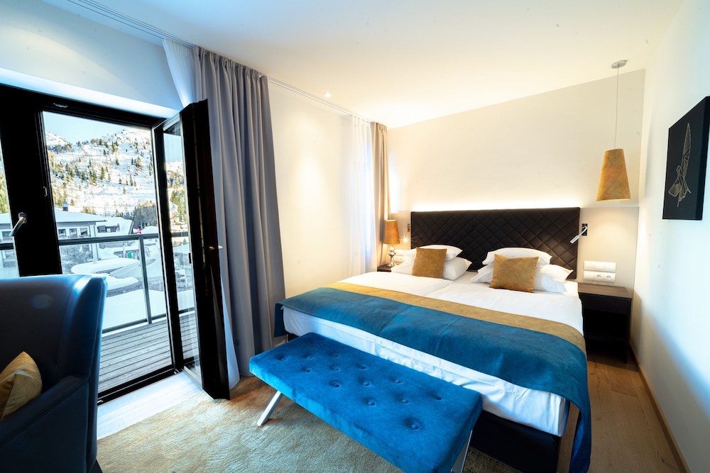 Deluxe Double Room, 1 Bedroom, Non Smoking photo 1