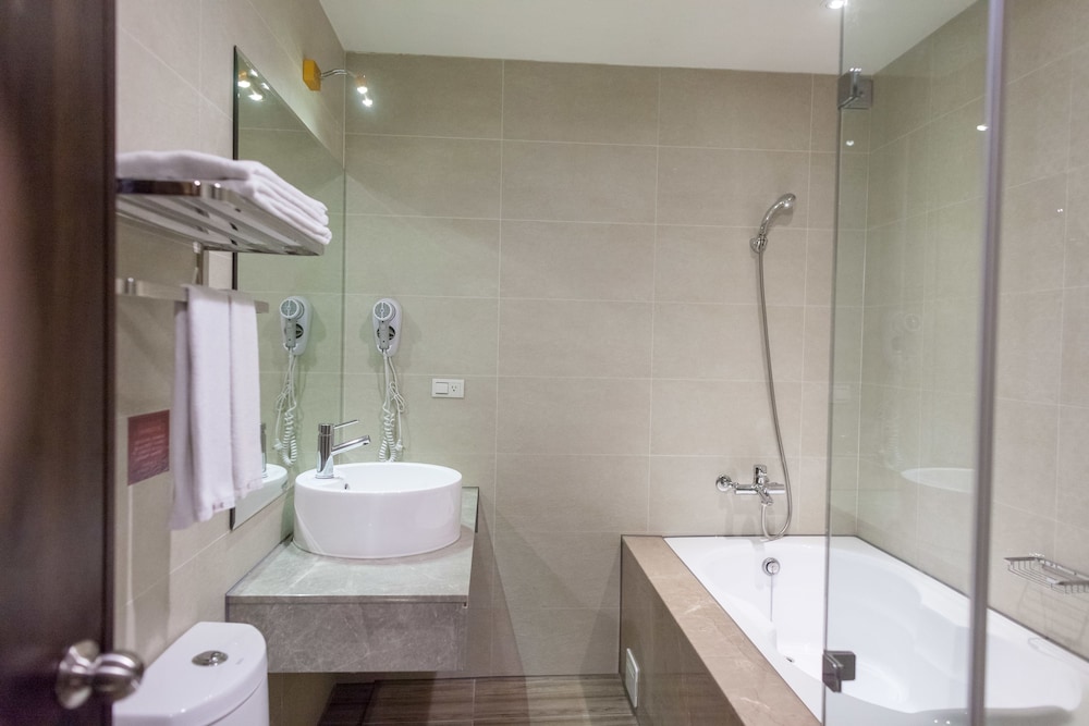 Deluxe Double Room photo 2