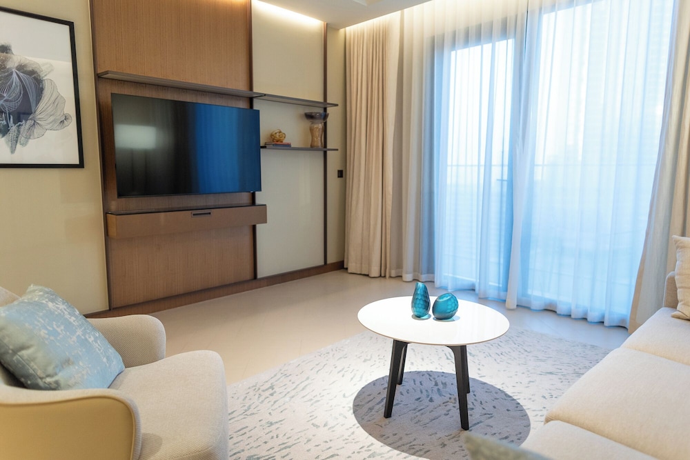 Luxury Apartment, 3 Bedrooms, Executive Level photo 2