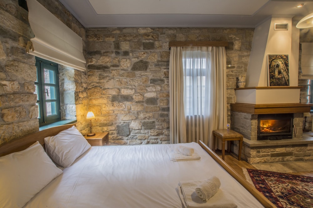 Superior Triple Room photo 2