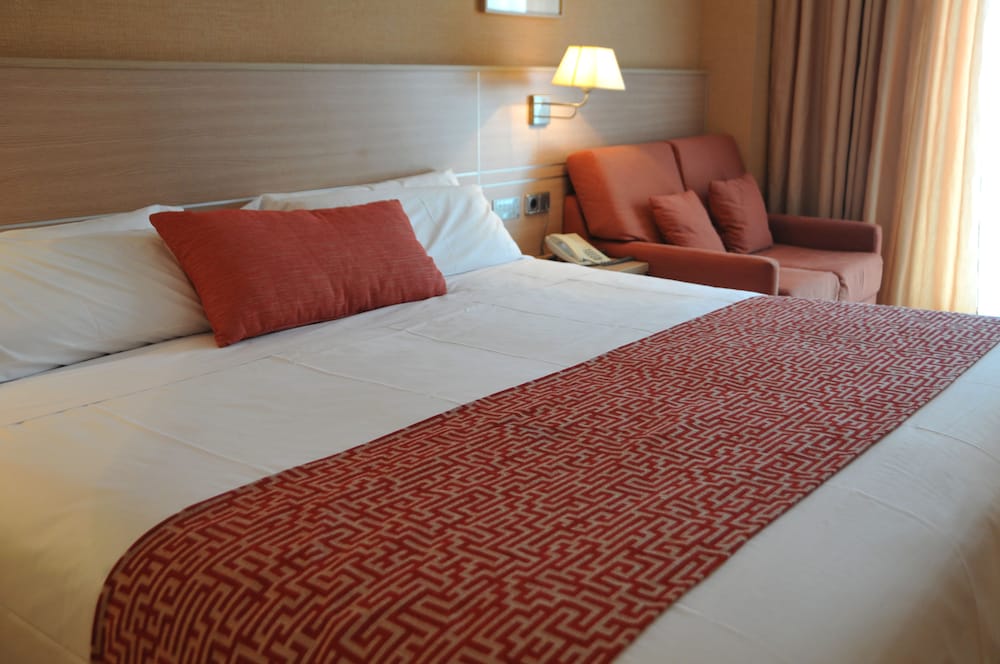 Habitación Doble Superior, 1 Cama De Matrimonio Grande - Photo 1