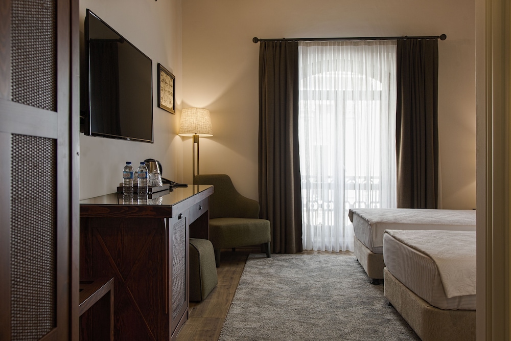 Superior Double or Twin Room photo 3