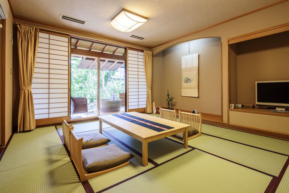 Room with open-air bath photo 3