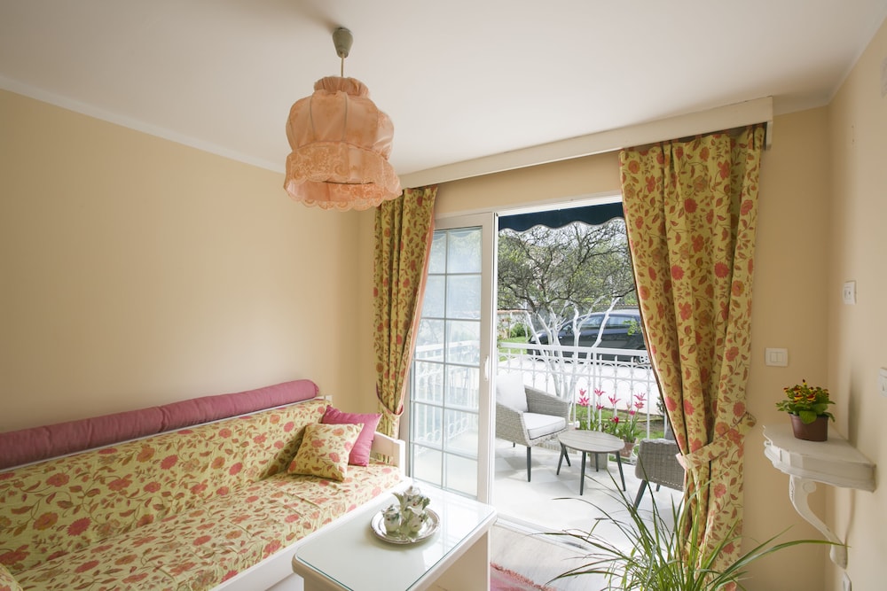Romantic Double Room - Photo 7
