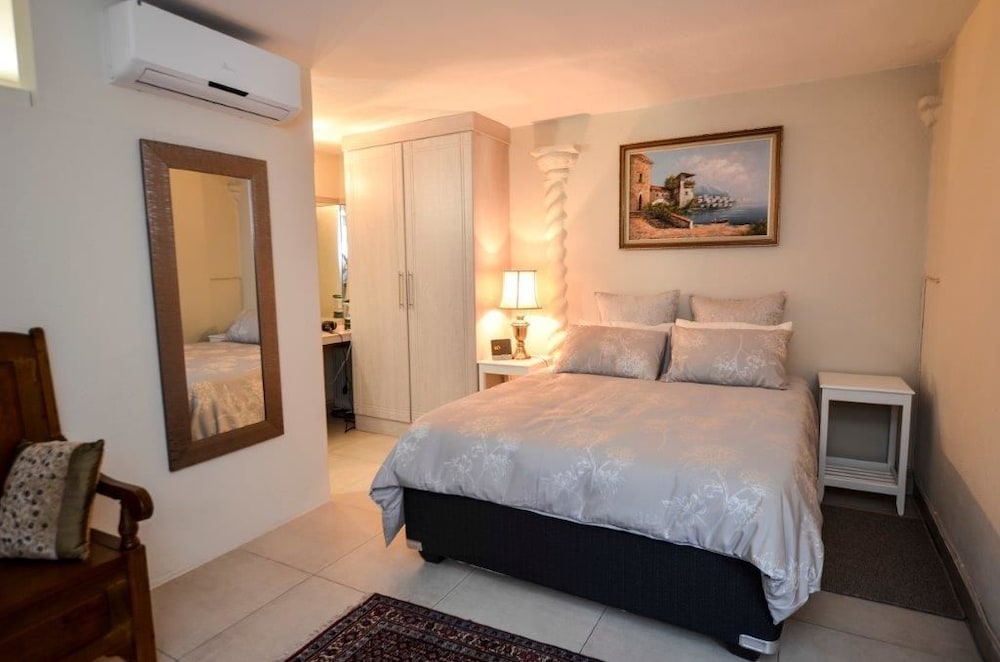 Luxury Double Room (Tranquil) photo 3