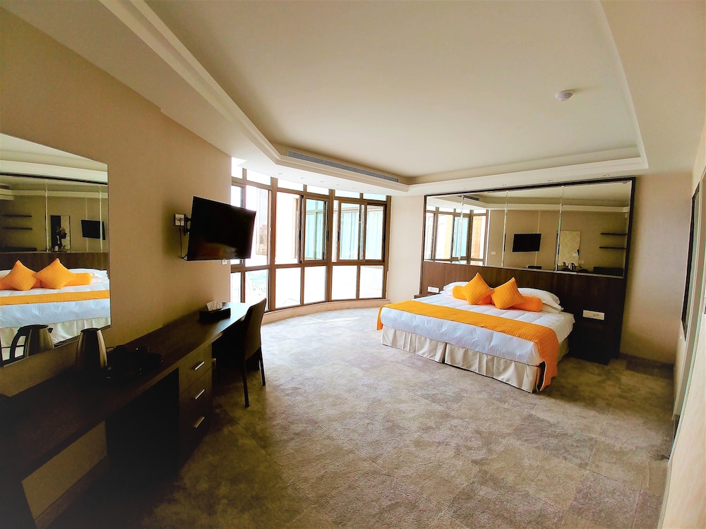 Junior Suite, 1 Bedroom, Ocean View photo 1