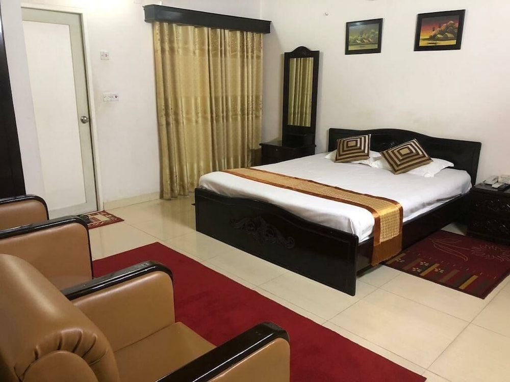 Deluxe Double Room, Balcony, City View photo 2