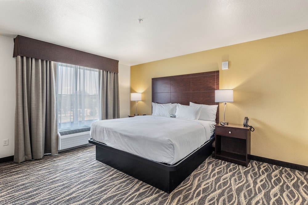 Suite, Multiple Beds, Non Smoking (Audible/Visual Alert) - Photo 2