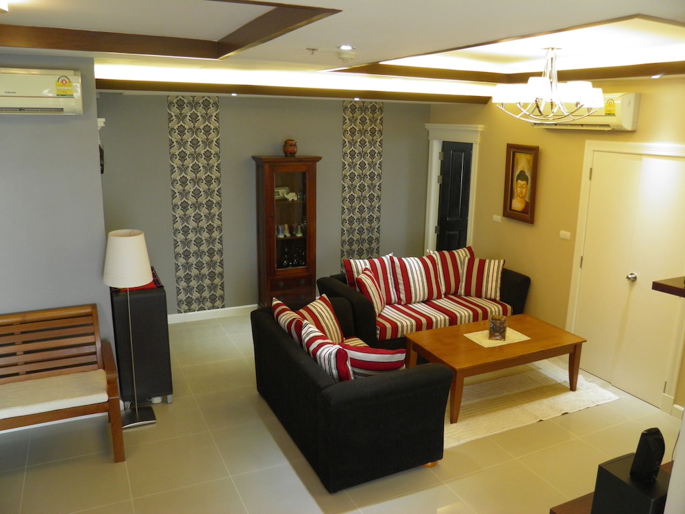 Apartment, 3 Bedrooms photo 2