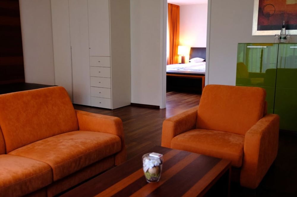 Suite photo 1