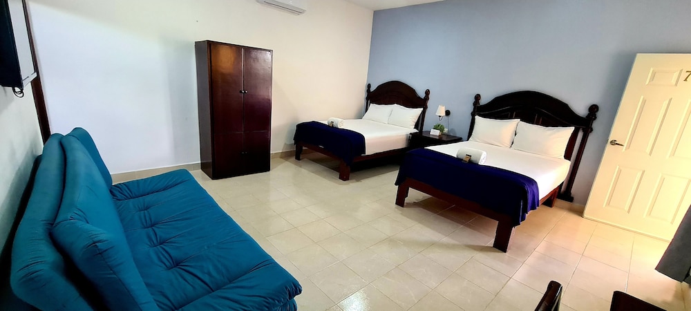 Deluxe Double Room, 2 Double Beds, Patio, Garden View photo 1