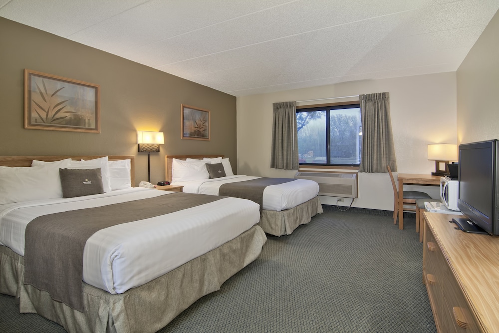 Standard Room, 2 Queen Beds, Non Smoking - Photo 3