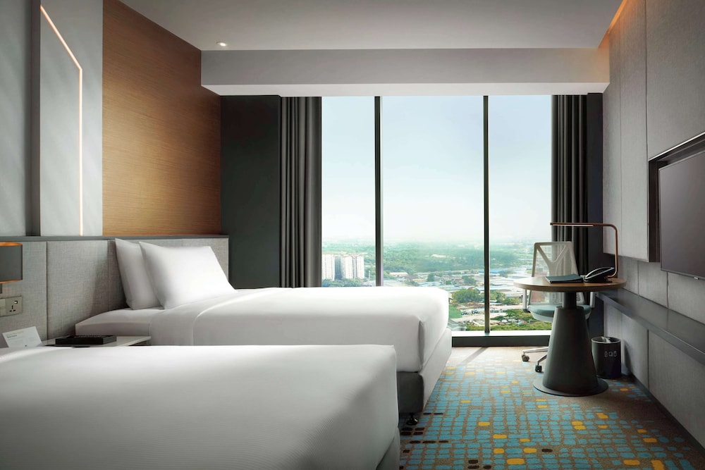Twin Deluxe Room Park View - Photo 11