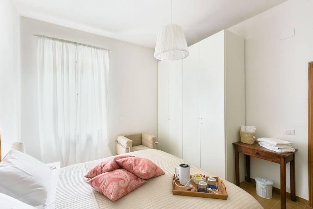 Business Townhome, 2 Bedrooms, City View photo 3