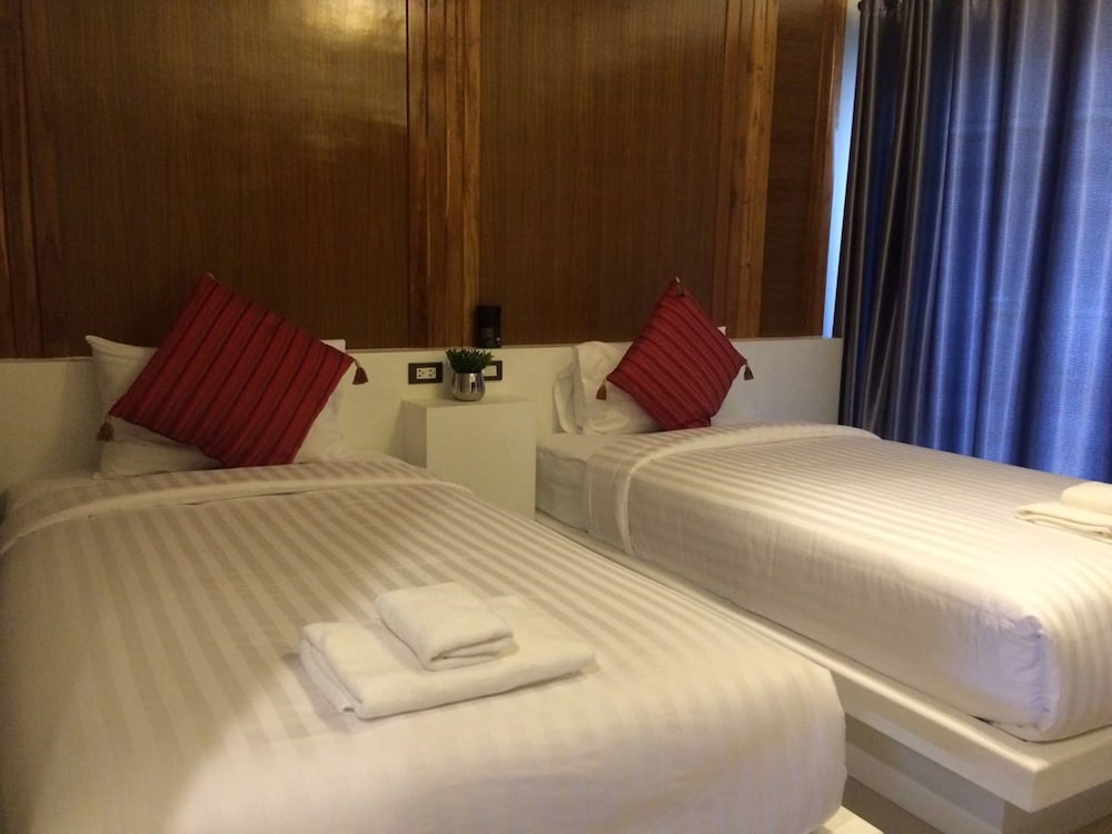Standard Twin Room photo 2