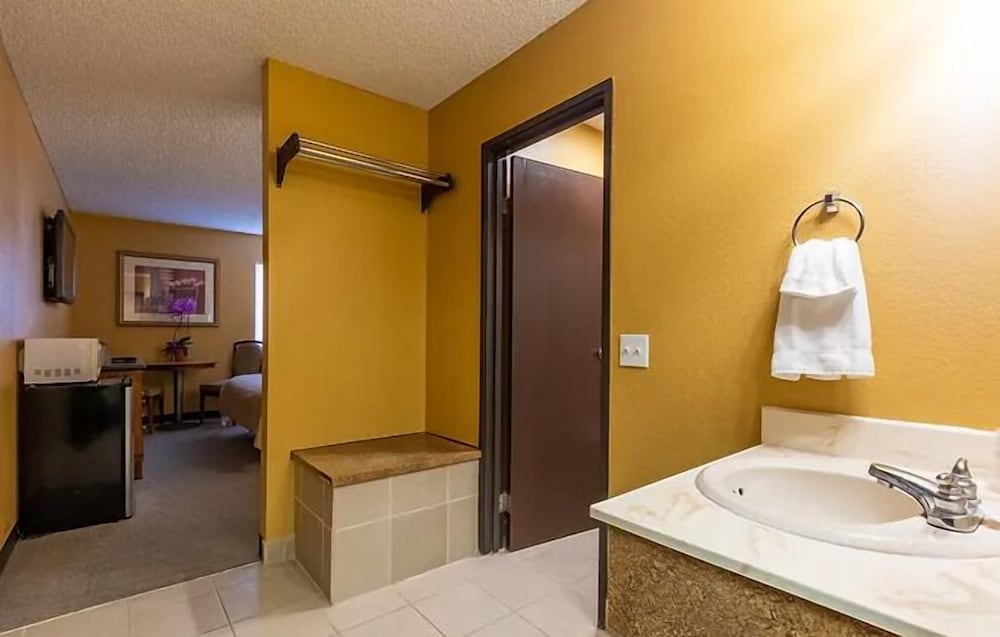Room photo 2